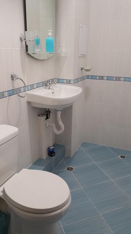 Kraybrezhna Apartment ポモリエ エクステリア 写真